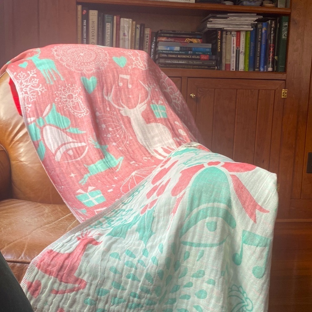 Christmas Bells Music + Woodland Reversible 2 Sides Organic Cotton Weave Throw - Picture 14 of 16